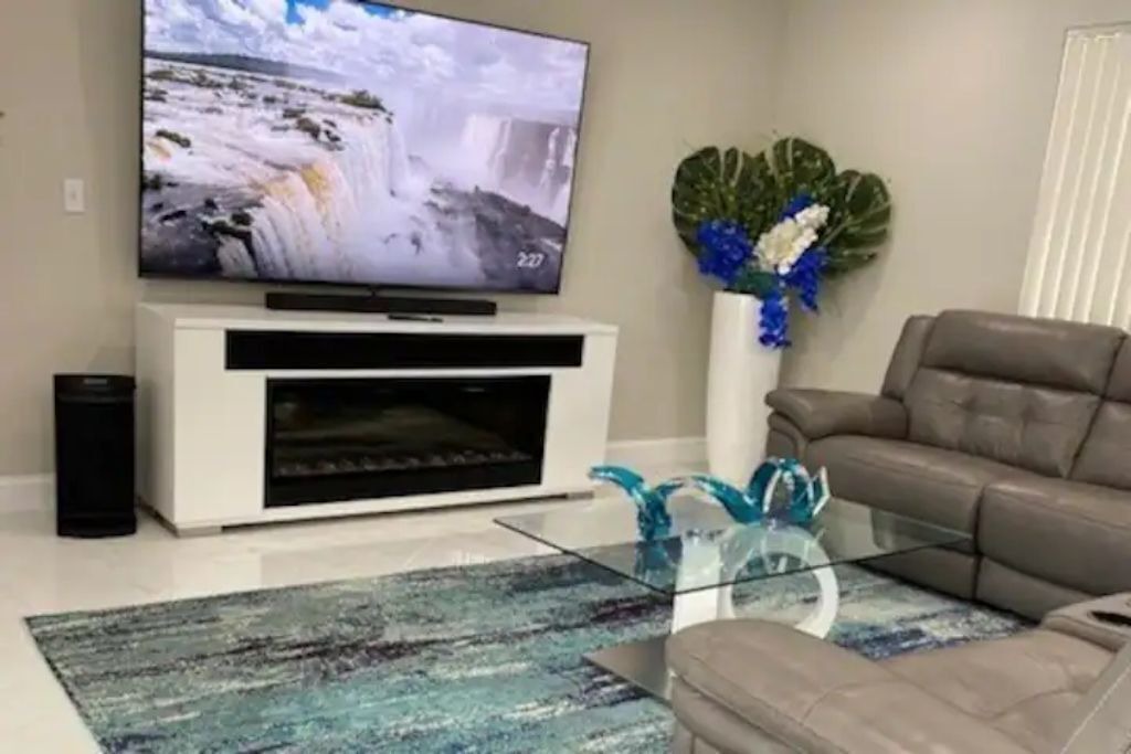 Photo of Livingroom in Plantation