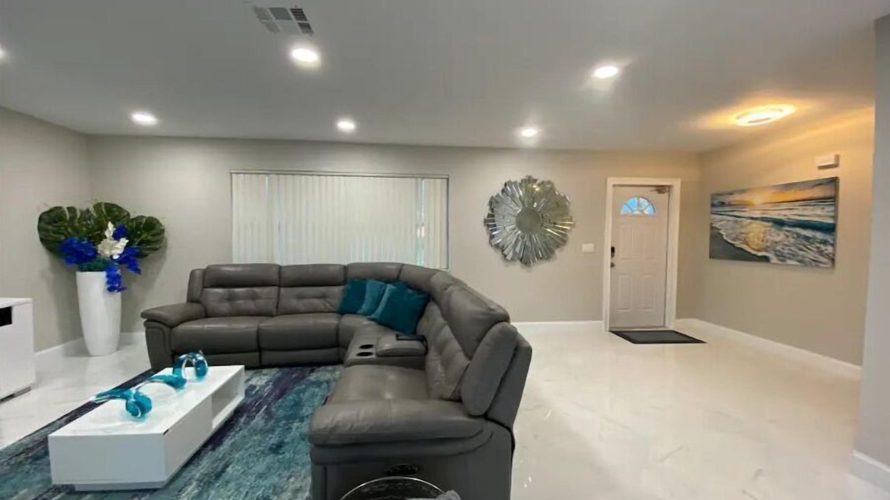 Photo of Livingroom in Plantation