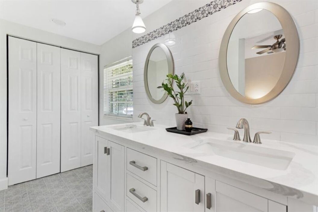 Photo of Bathroom in Tarpon River