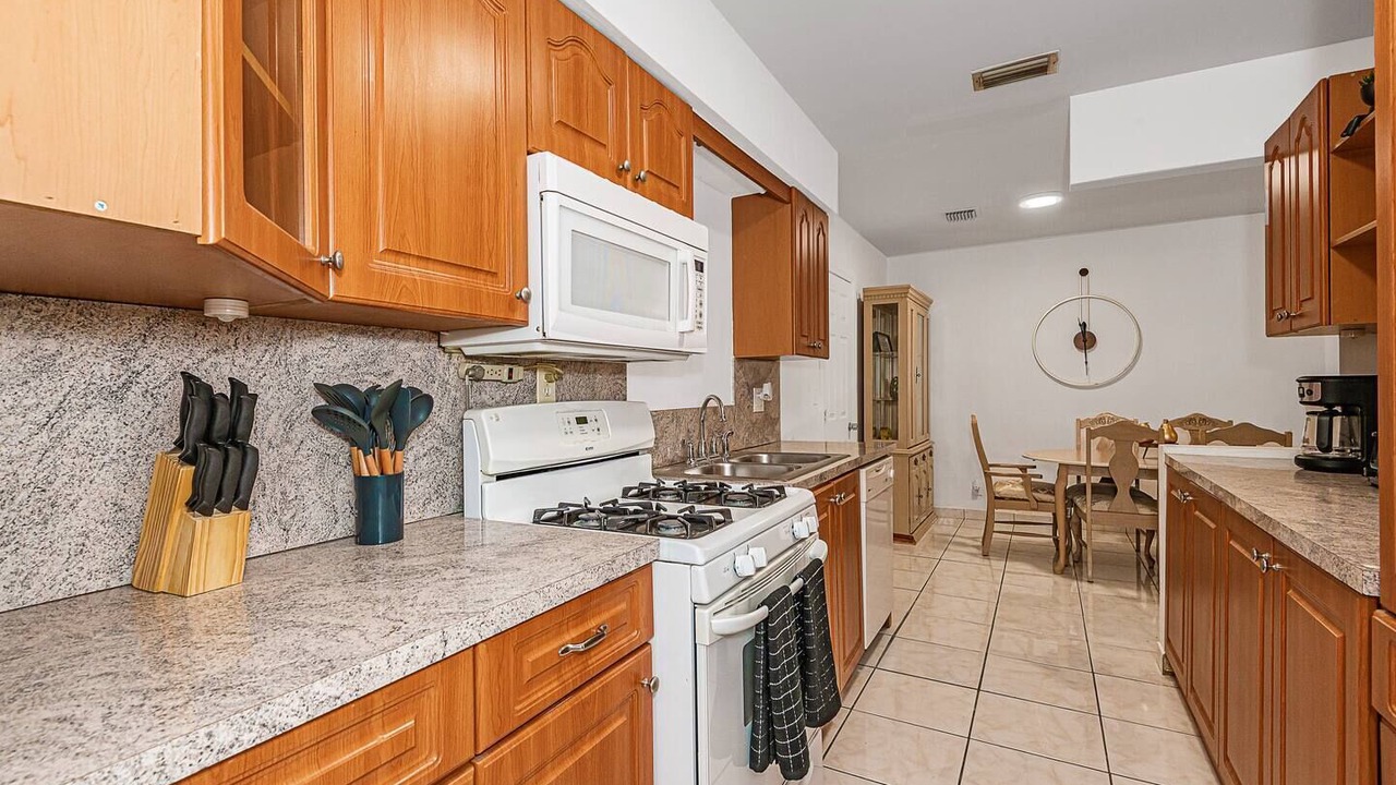 Photo of Kitchen in Hallandale Beach