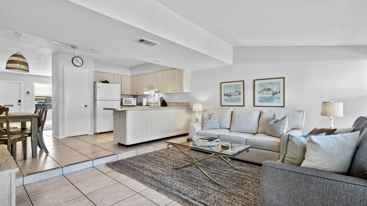 Photo of Livingroom in South New River Isles