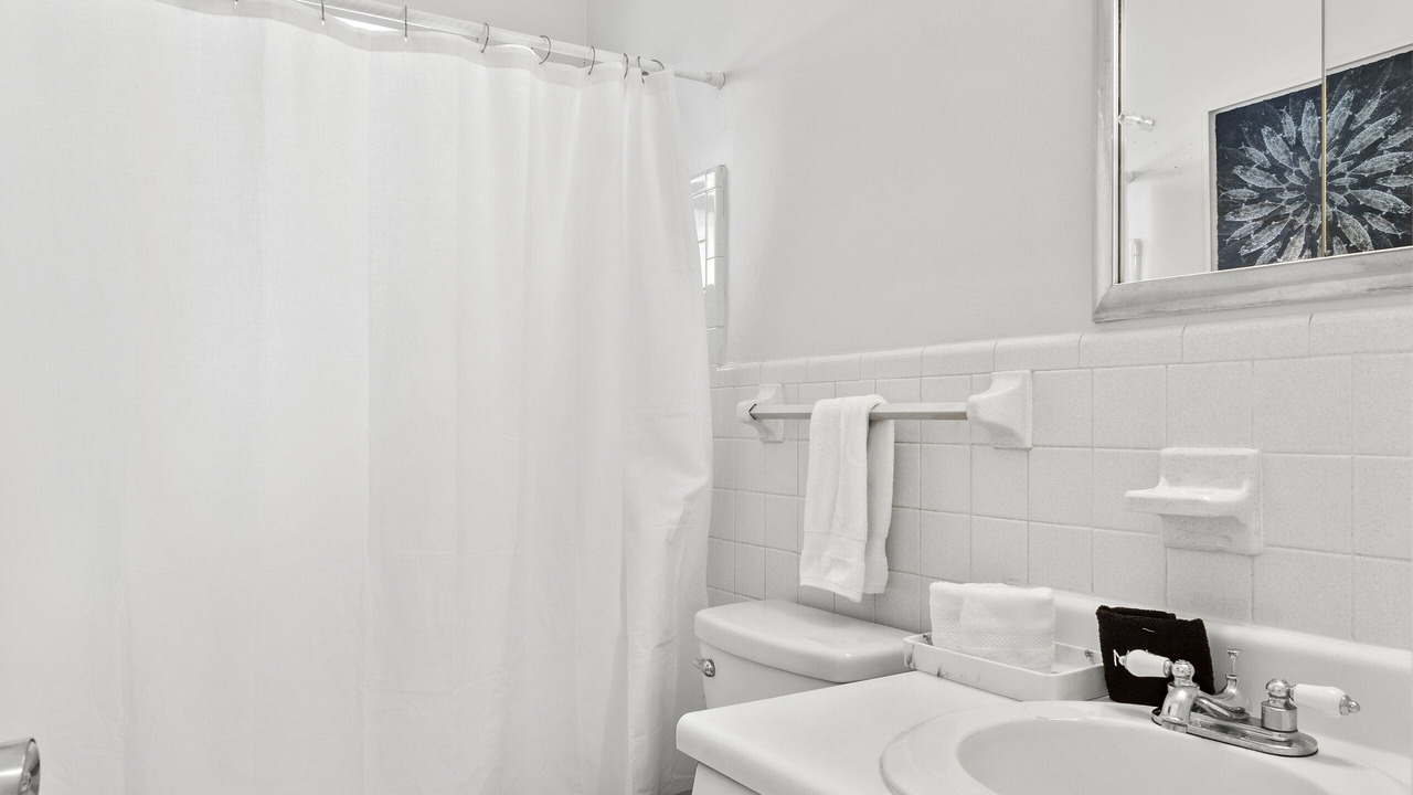 Photo of Bathroom in South New River Isles