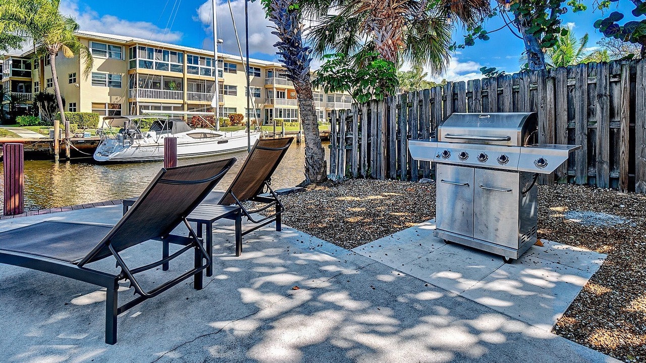 Photo of Patio Balcony in South New River Isles