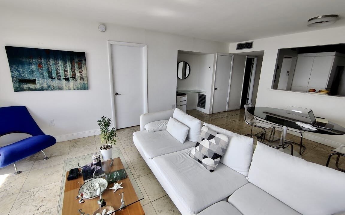 Photo of Livingroom in North Beach