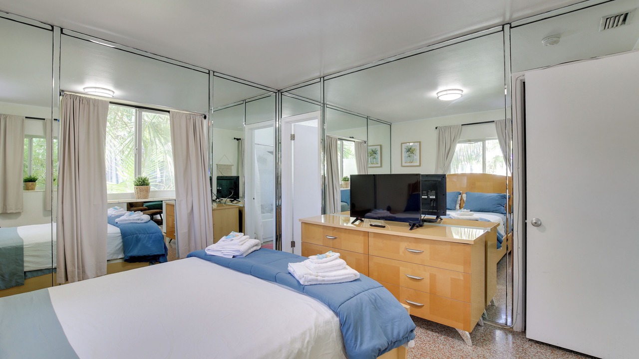 Photo of Bedroom in Deerfield Beach