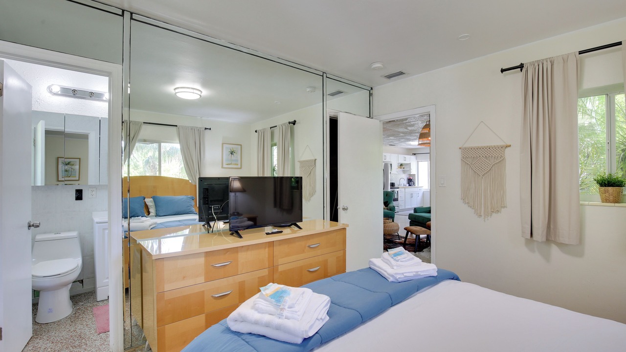 Photo of Bedroom in Deerfield Beach
