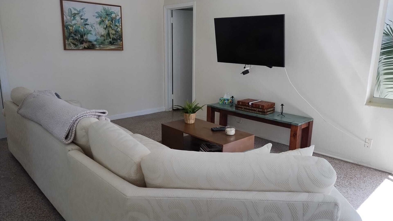 Photo of Livingroom in Deerfield Beach