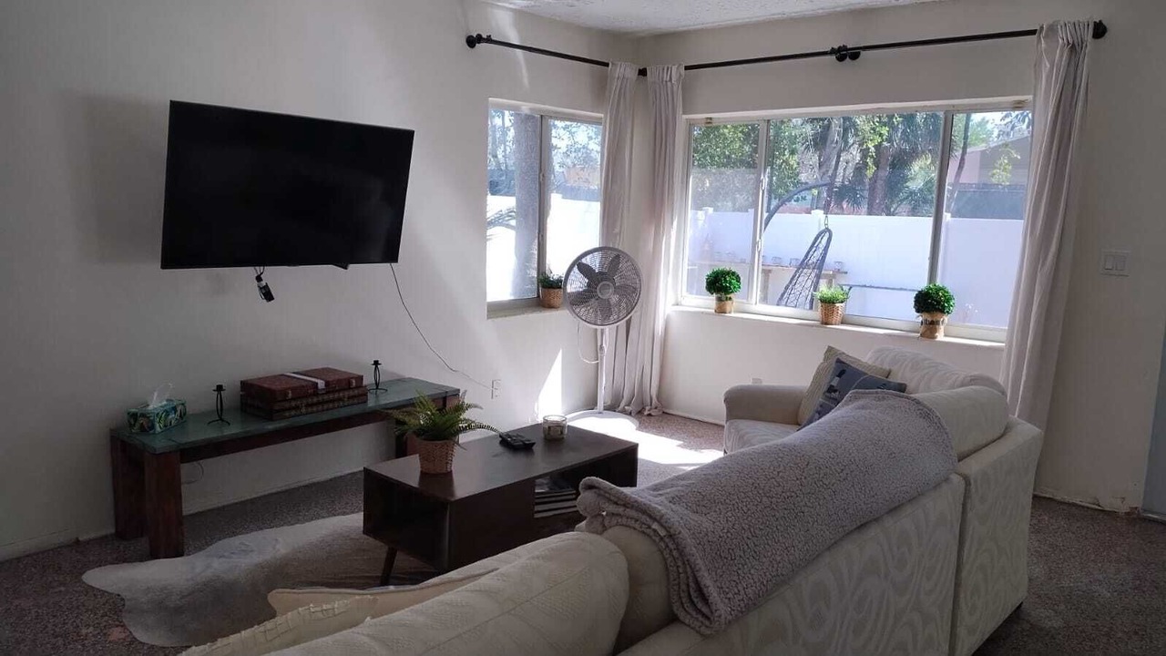 Photo of Livingroom in Deerfield Beach