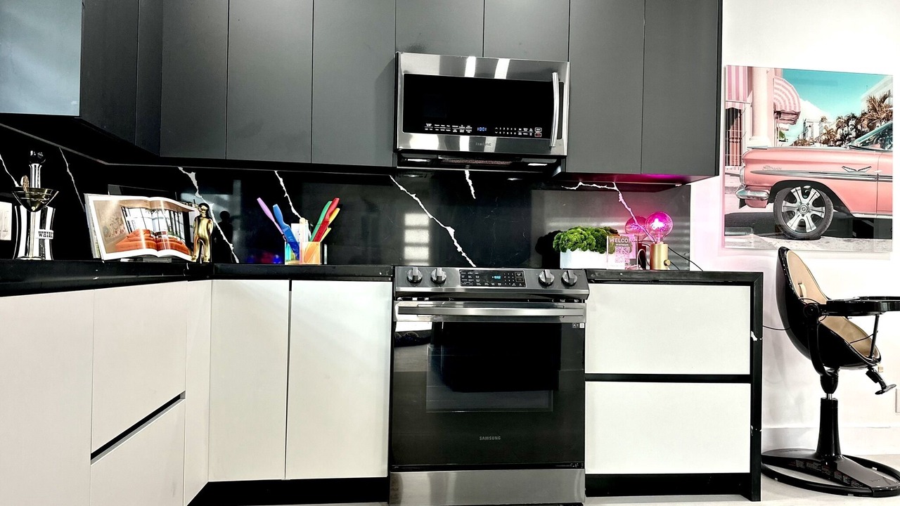 Photo of Kitchen in Harbour Inlet