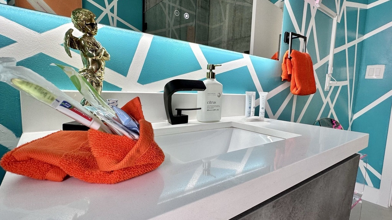 Photo of Bathroom in Harbour Inlet