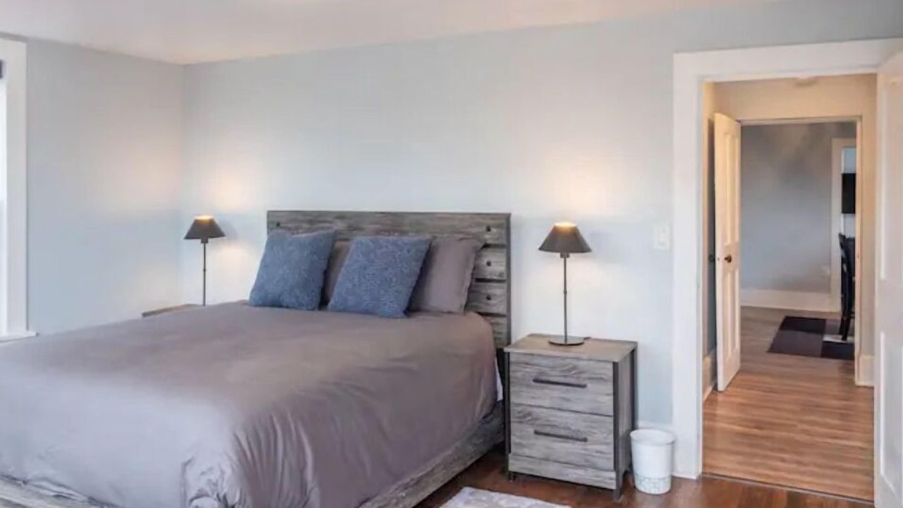 Photo of Bedroom in Newburgh