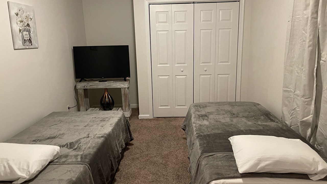 Photo of Bedroom in Grasonville