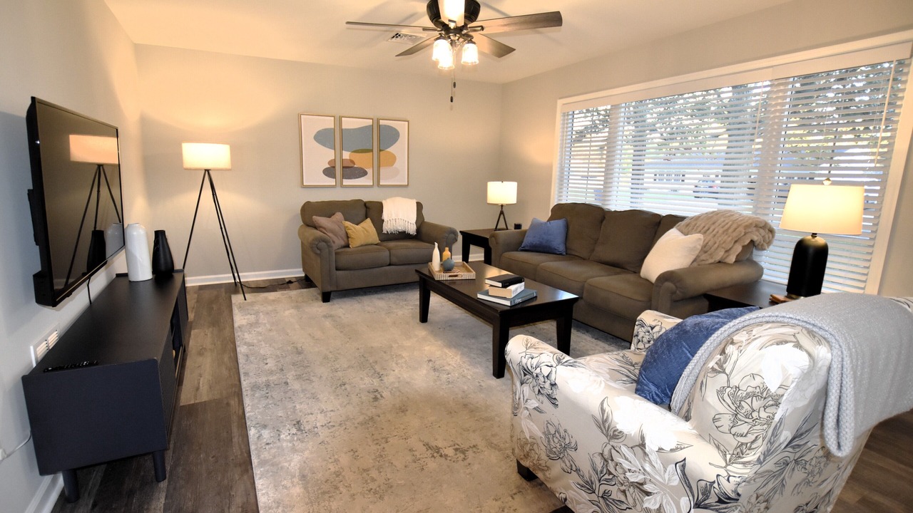 Photo of Livingroom in Newark