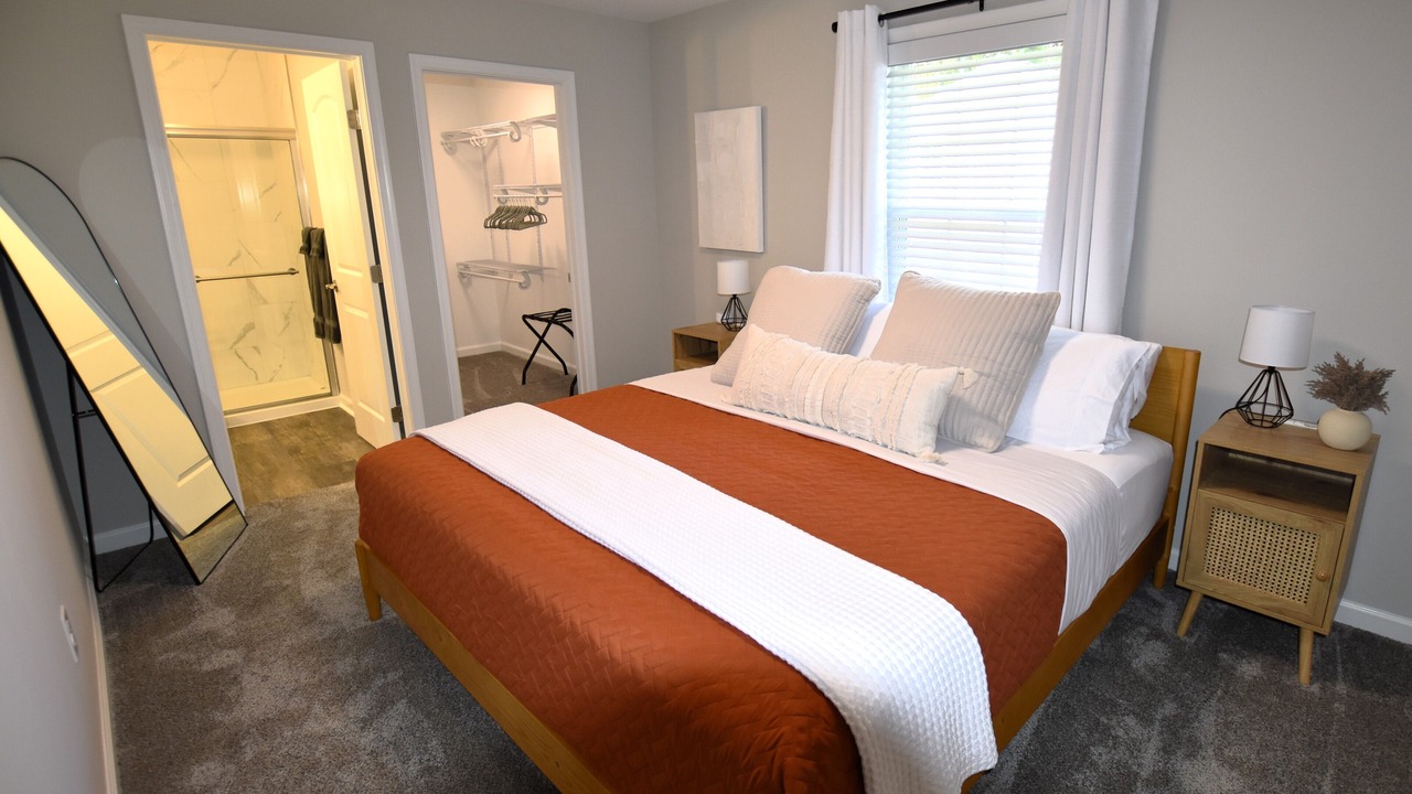 Photo of Bedroom in Newark