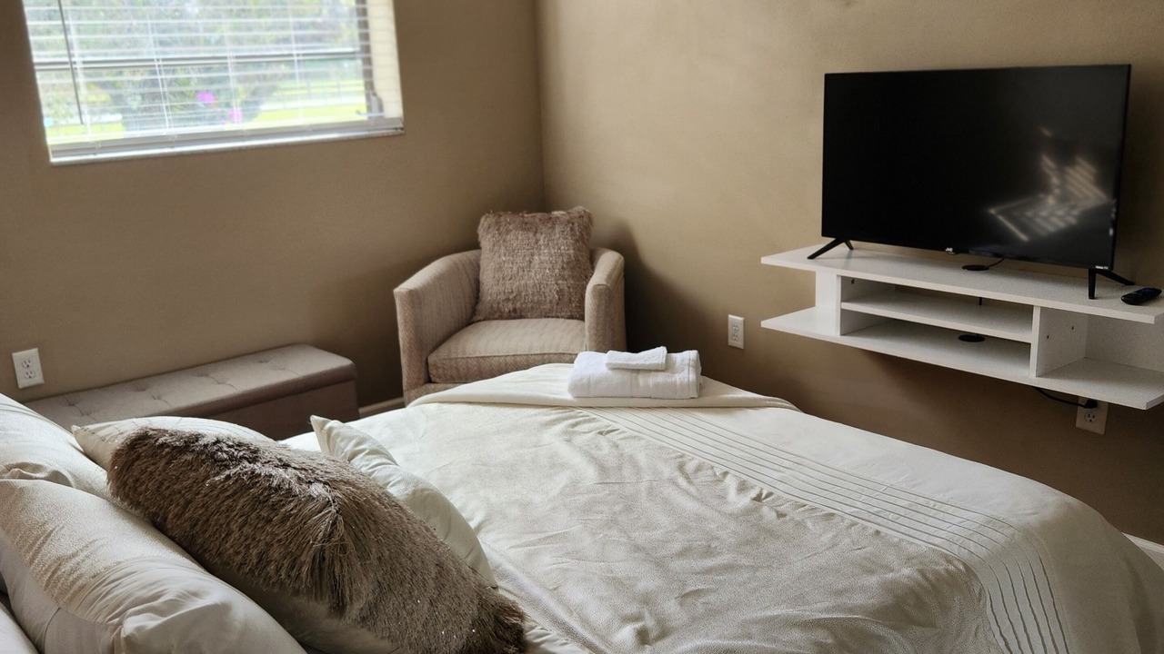 Photo of Bedroom in Southwest Ranches