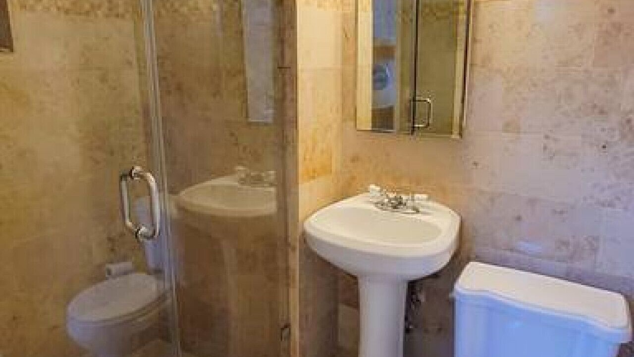 Photo of Bathroom in Hollywood Lakes