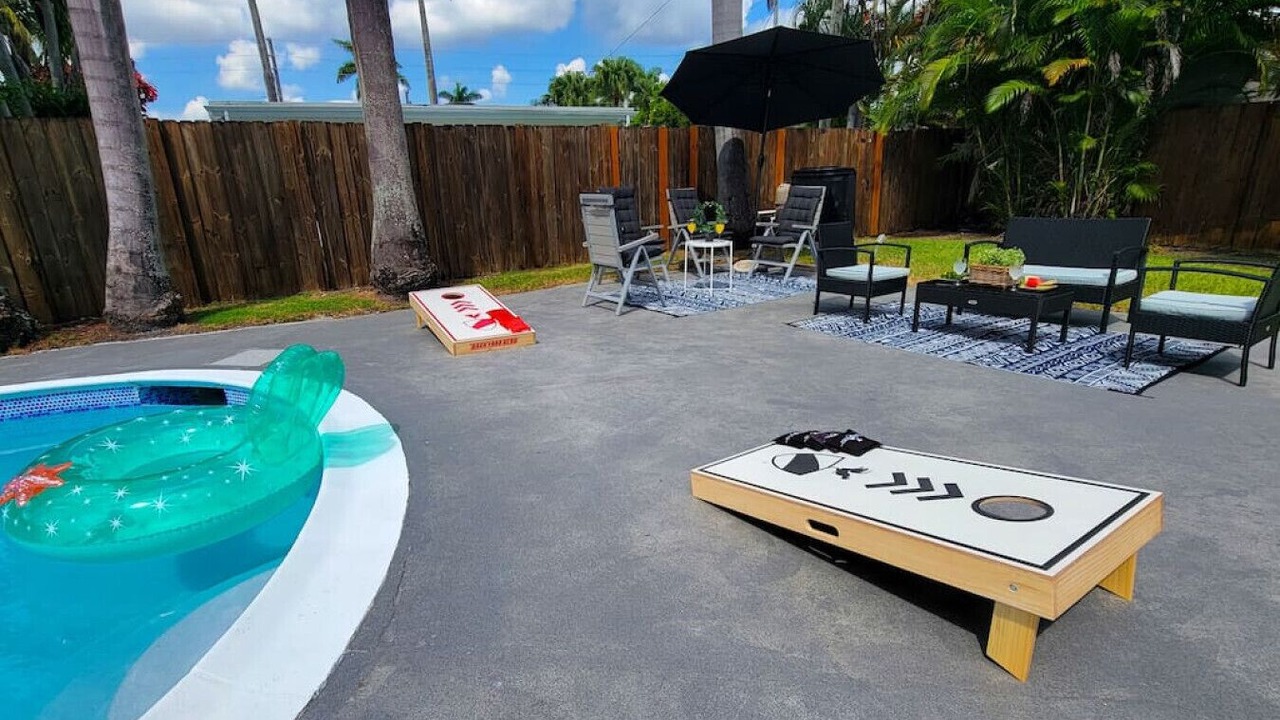 Photo of Patio Balcony in Hollywood Lakes