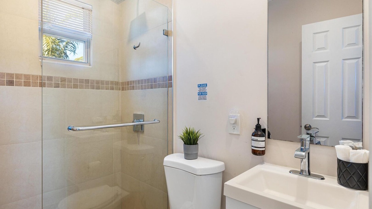 Photo of Bathroom in Poinciana Park