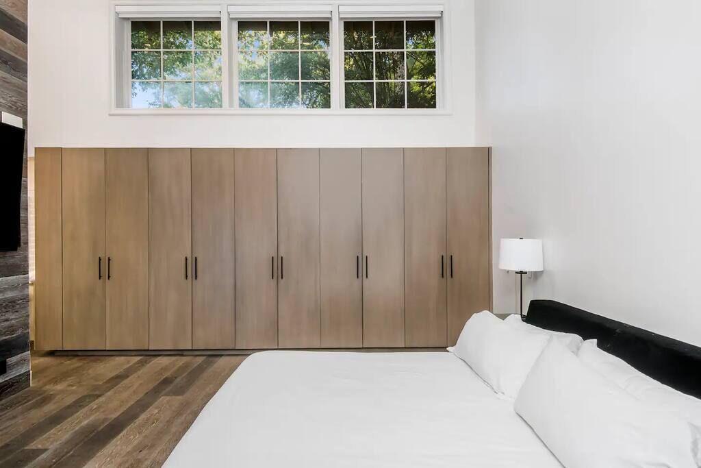 Photo of Bedroom in Beverly Hills