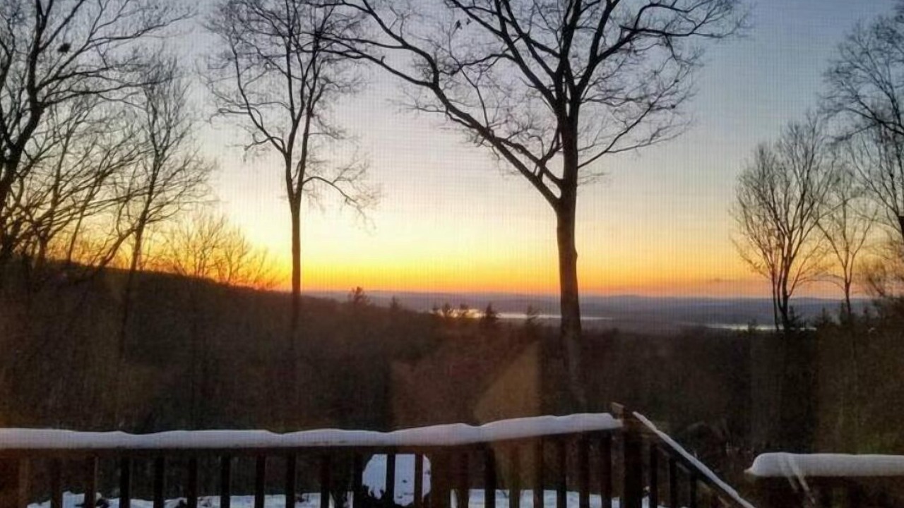 Photo of Outdoor in Town of Olive