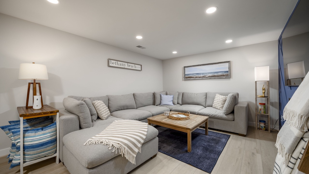 Photo of Livingroom in Sandpiper Pines