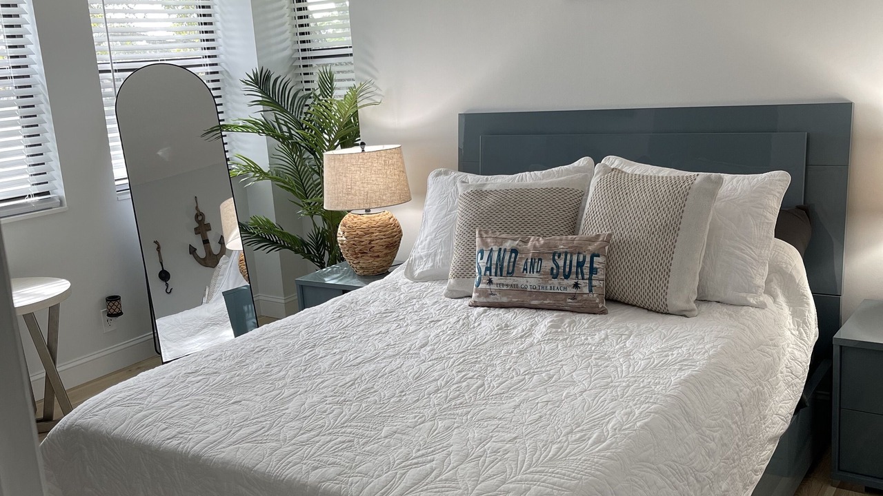 Photo of Bedroom in Deerfield Beach