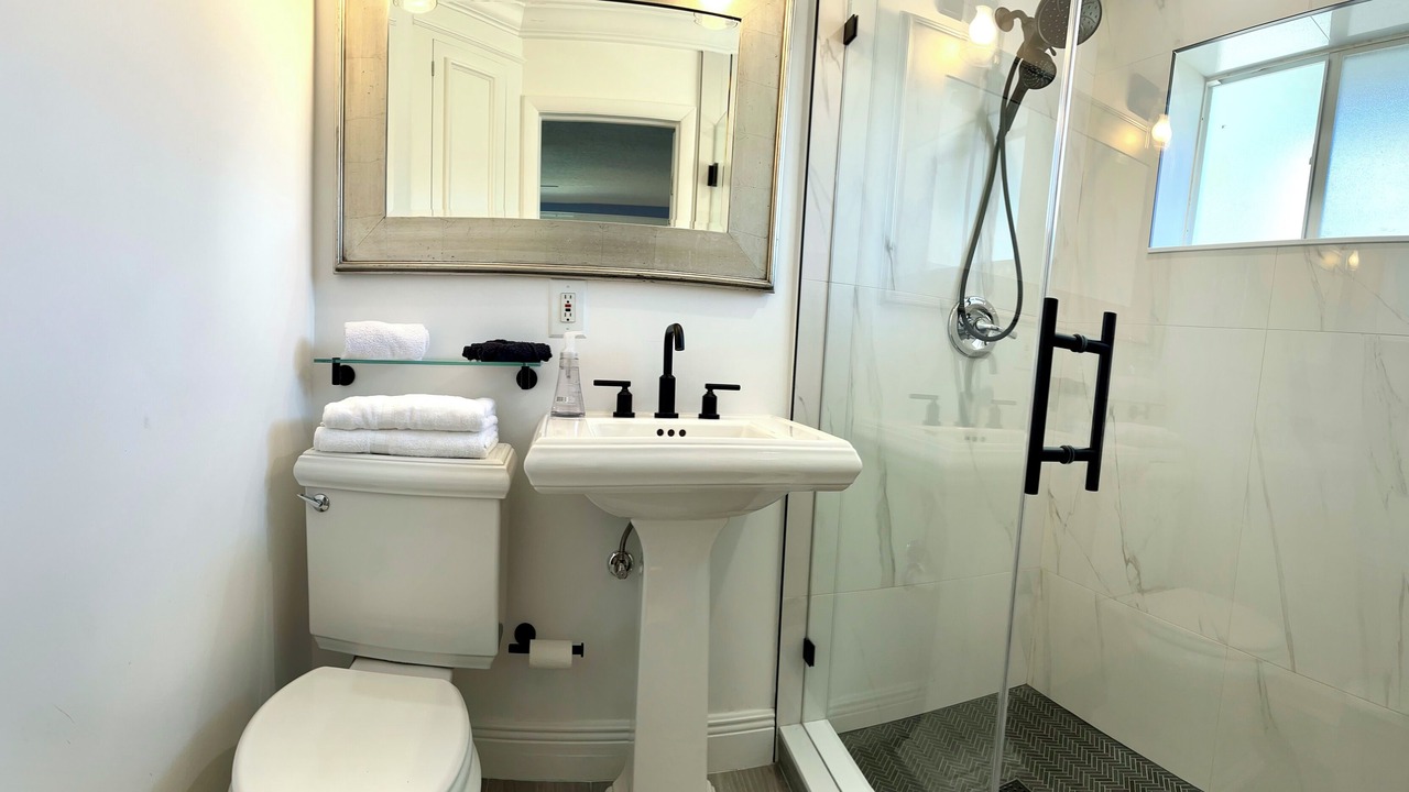 Photo of Bathroom in Cypress Point