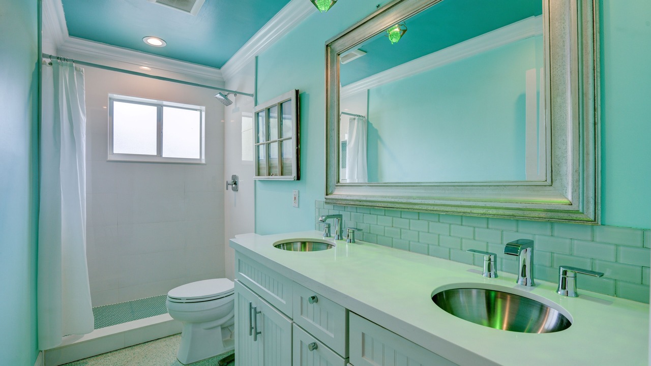 Photo of Bathroom in Cypress Point