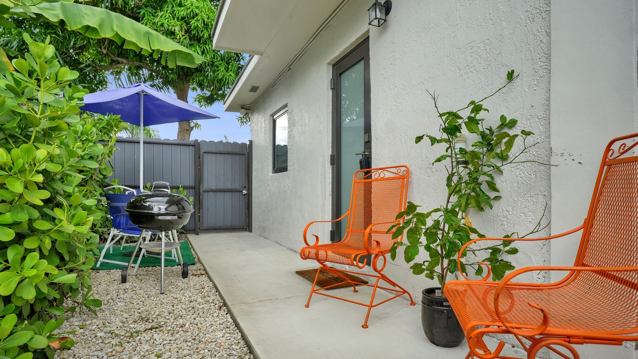 Photo of Patio Balcony in West Little River