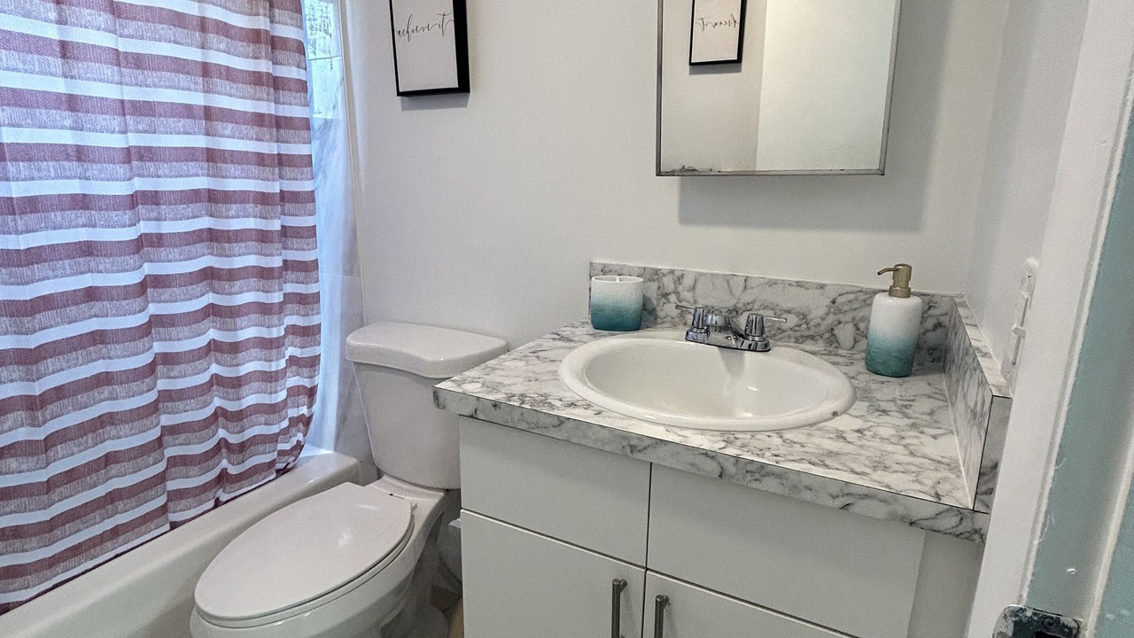 Photo of Bathroom in North Central Hollywood