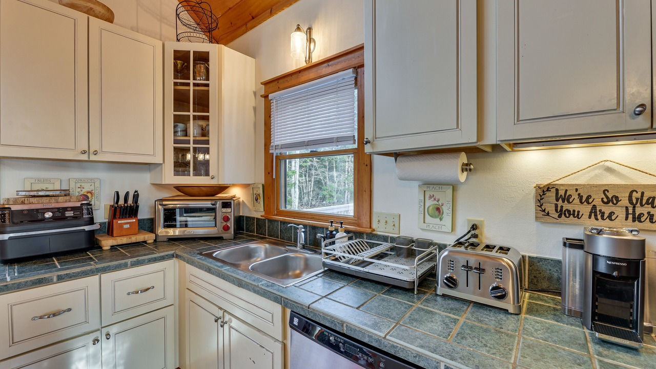 Photo of Kitchen in Edray