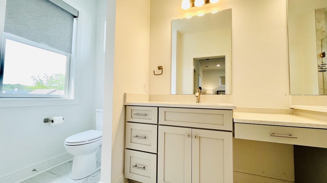 Photo of Bathroom in Country Club Estates