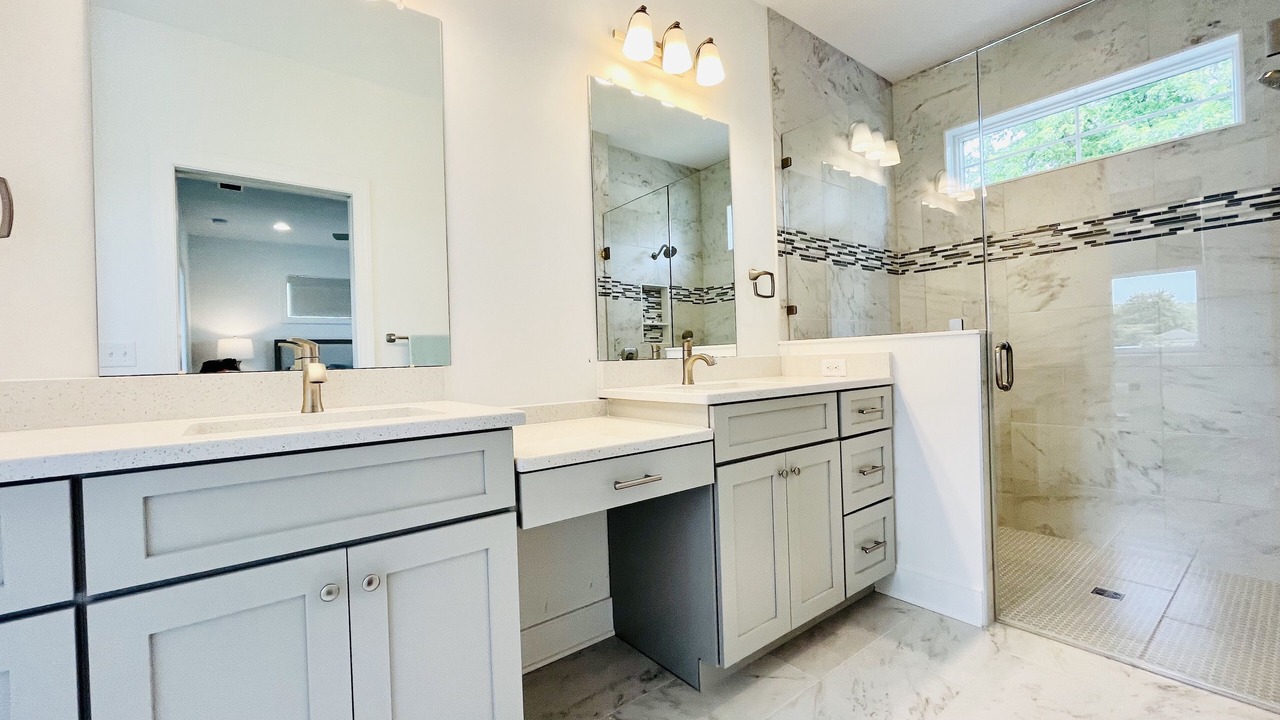 Photo of Bathroom in Country Club Estates