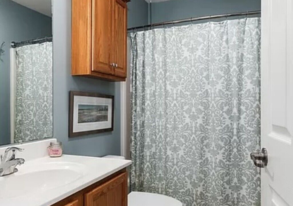 Photo of Bathroom in Rock Hall