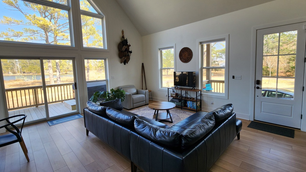 Photo of Livingroom in Marion Station