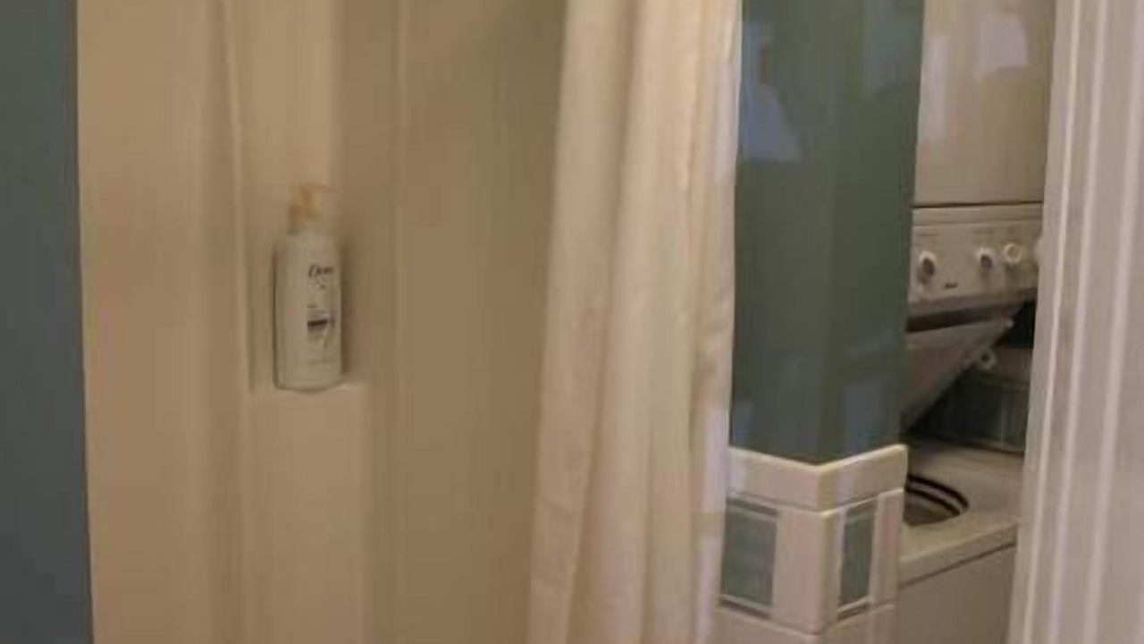 Photo of Bathroom in Oakpark