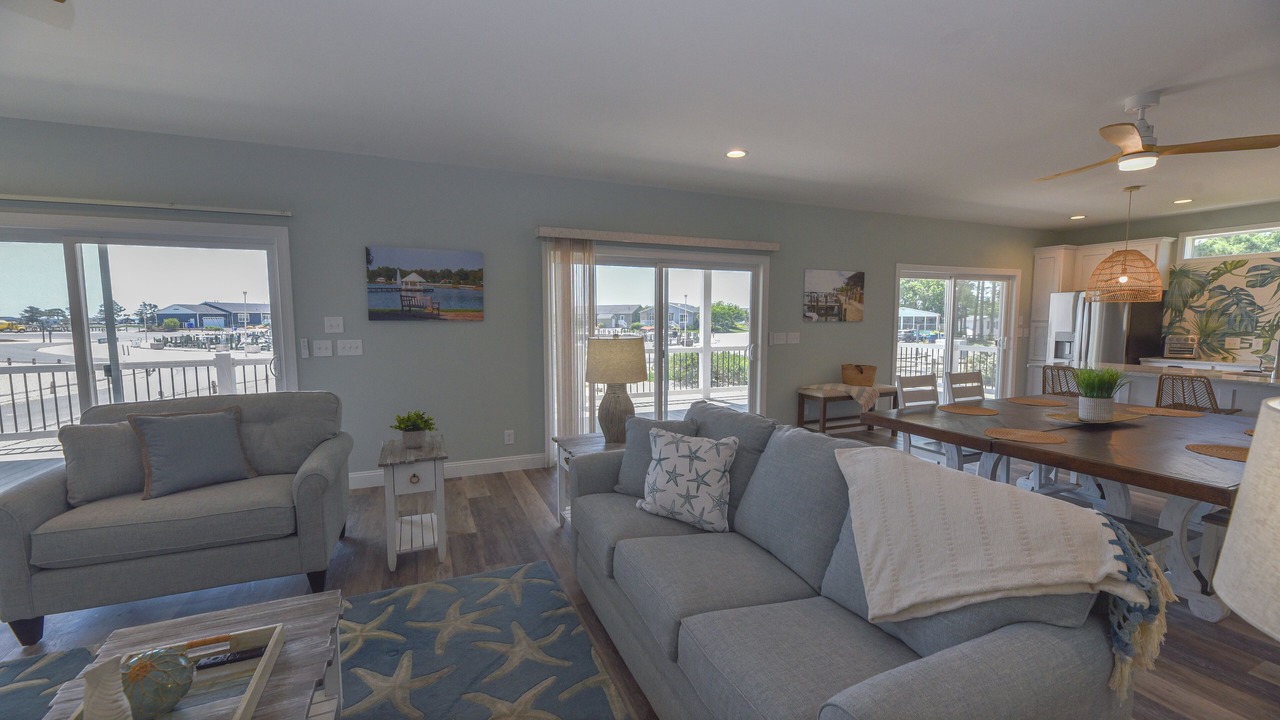 Photo of Livingroom in Long Neck