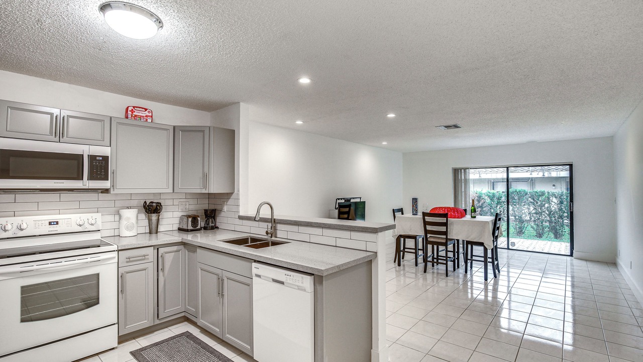 Photo of Kitchen in Coral Springs
