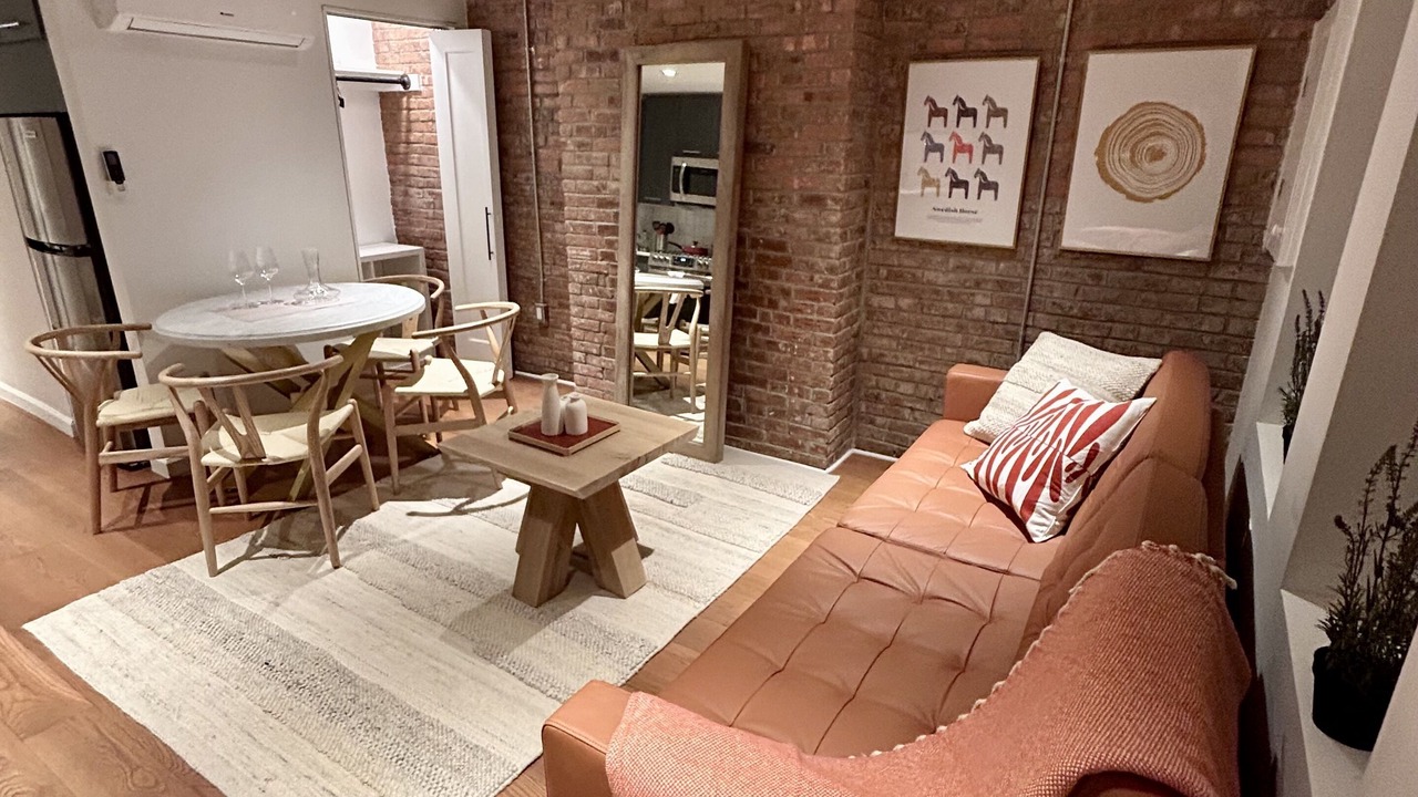 Photo of Livingroom in Jersey City