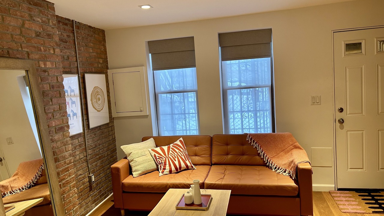 Photo of Livingroom in Jersey City