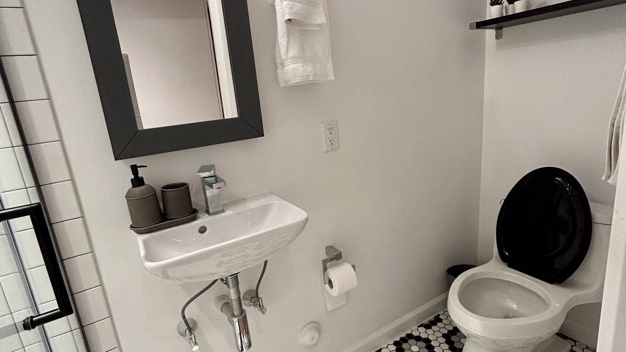 Photo of Bathroom in Jersey City