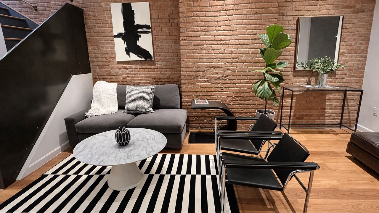Photo of Livingroom in Jersey City