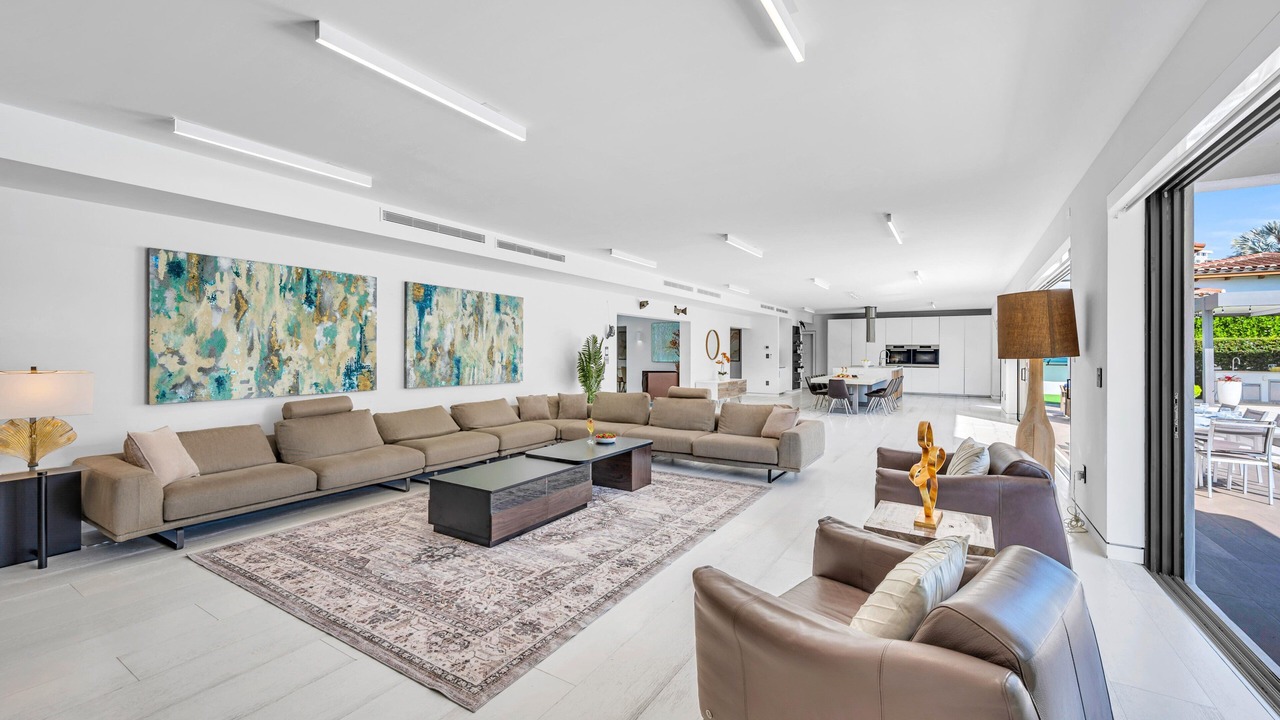 Photo of Livingroom in Harbor Beach