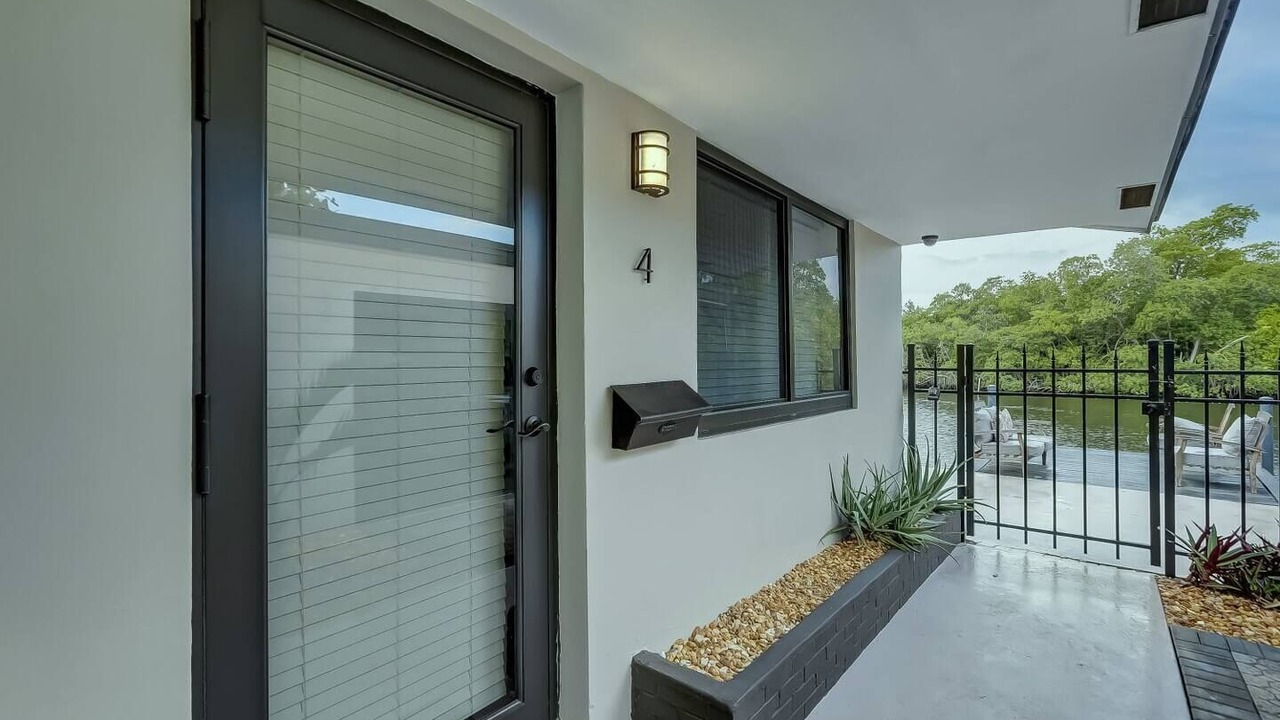 Photo of Outdoor in Middle River Terrace