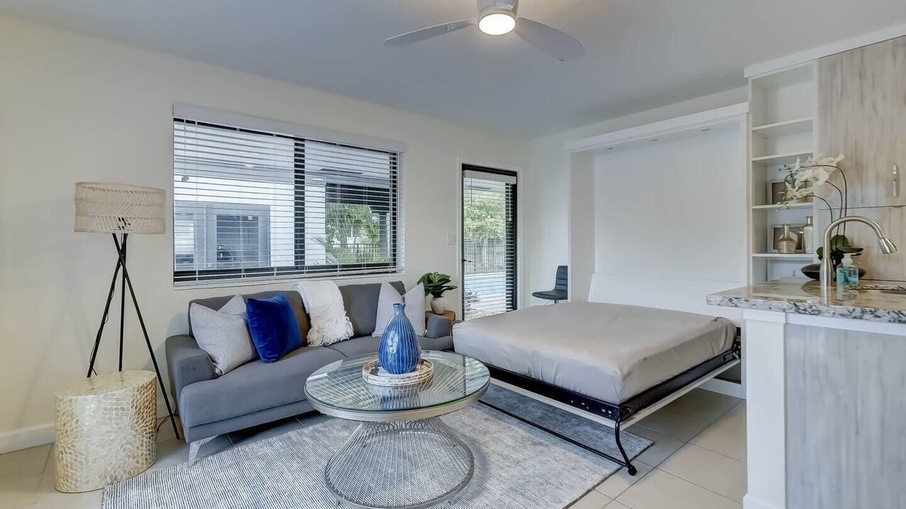 Photo of Bedroom in Middle River Terrace