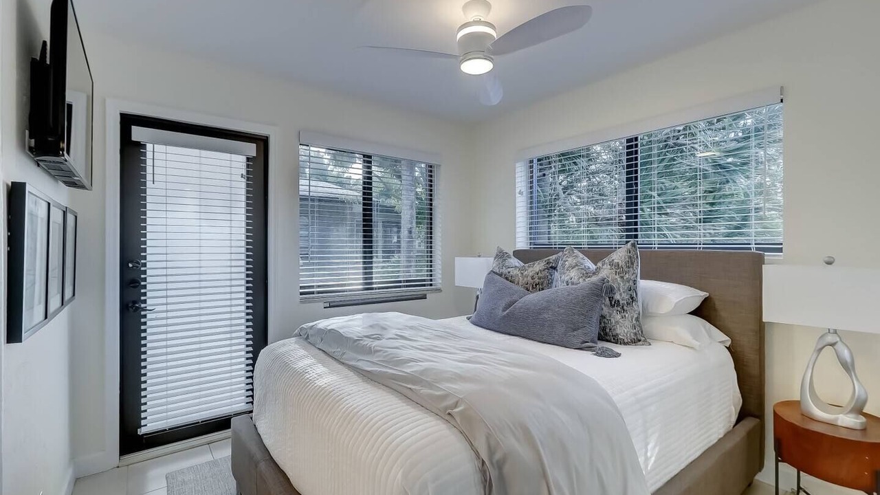 Photo of Bedroom in Middle River Terrace