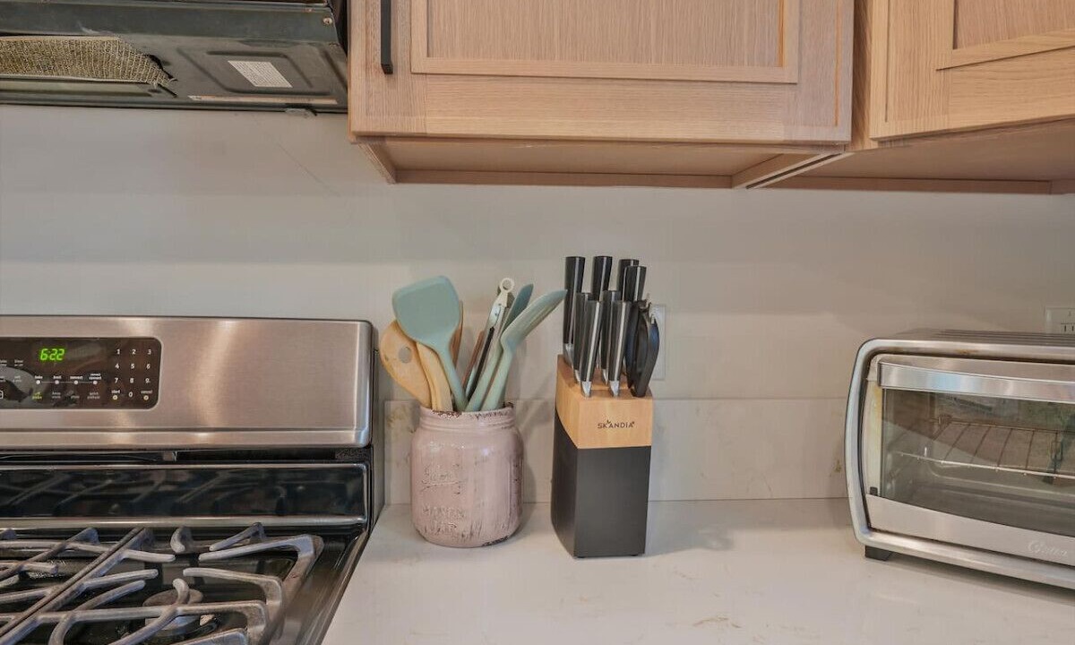 Photo of Kitchen in Valley Glen