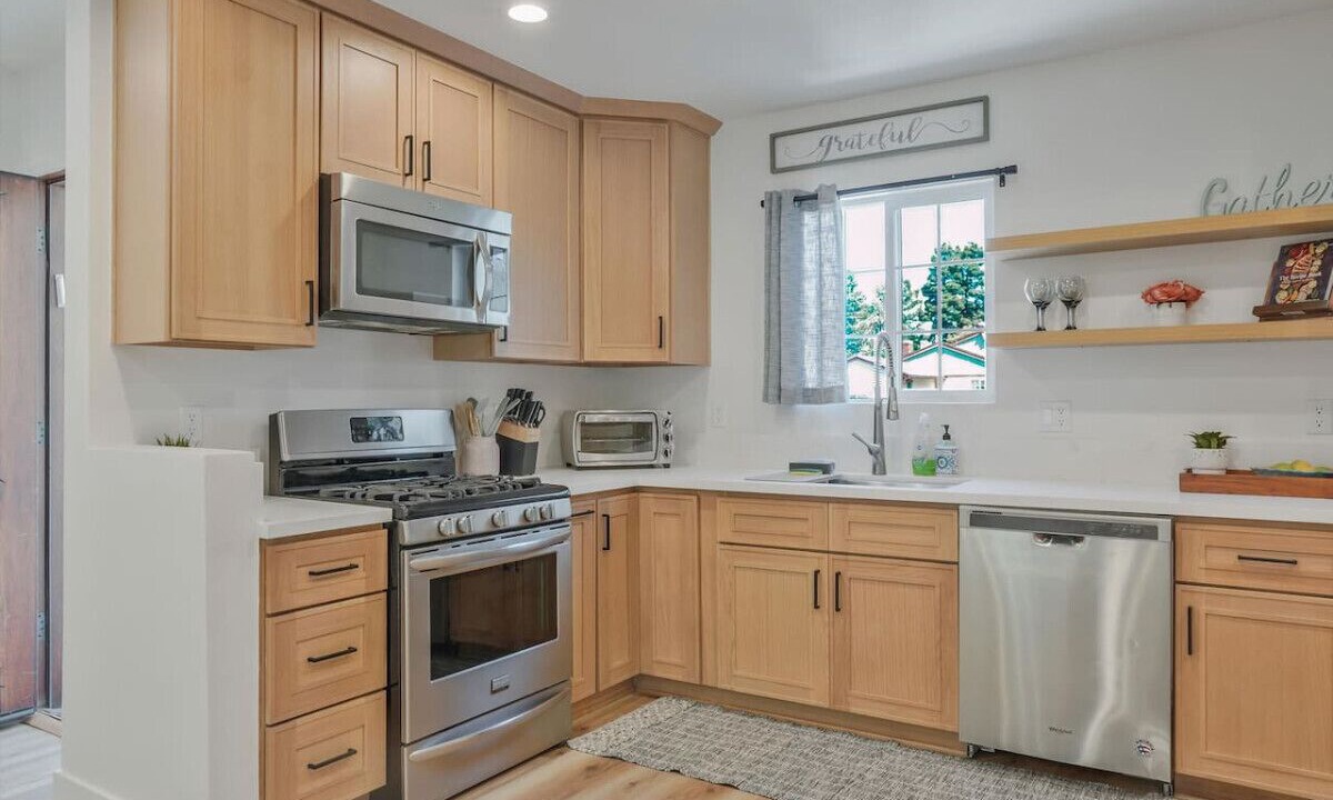 Photo of Kitchen in Valley Glen