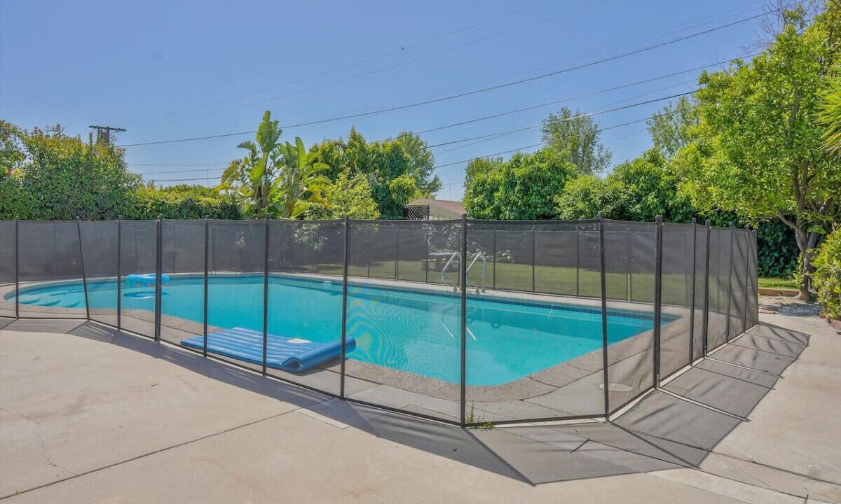 Photo of Outdoor in Valley Glen