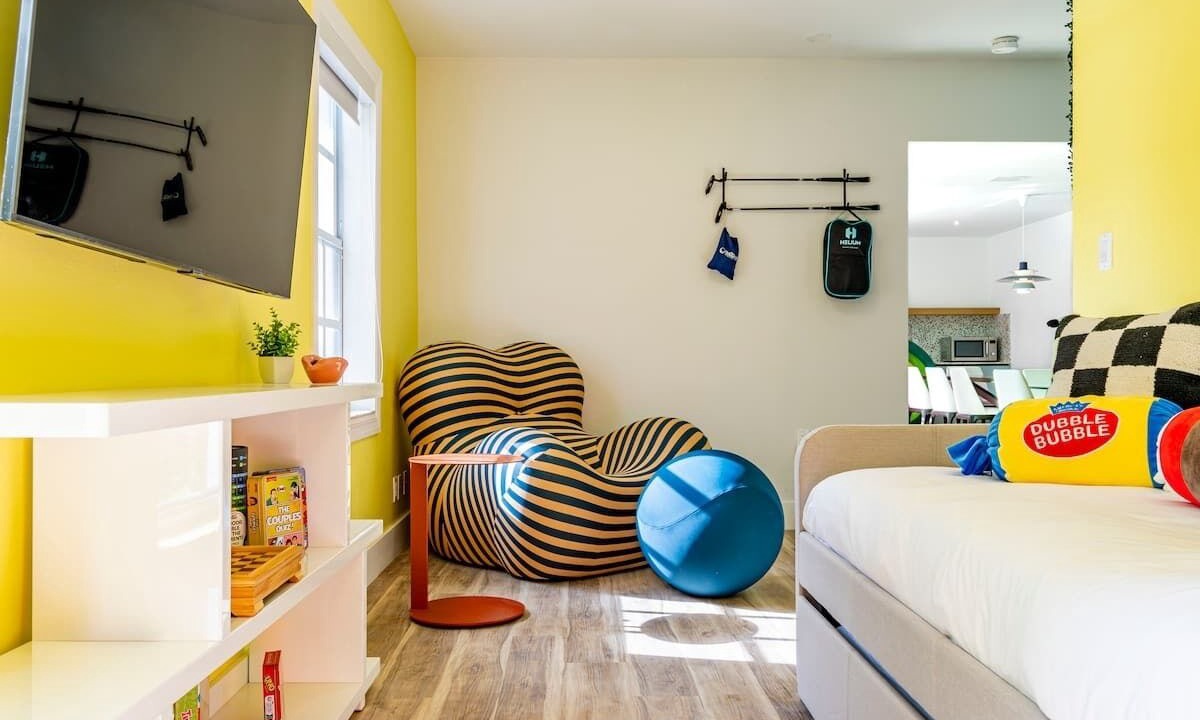 Photo of Bedroom in Golden Glades